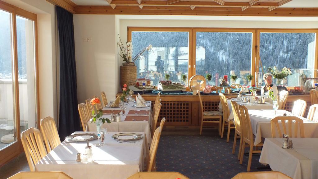 פיליסור Hotel Grischuna מראה חיצוני תמונה